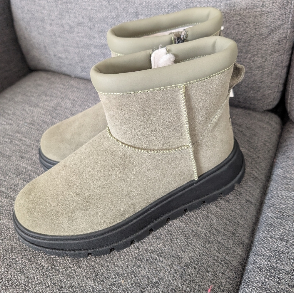 KOOLABURRA BY UGG Women's Koola Mini Hybrid Booties In Green - Picture 9 of 9
